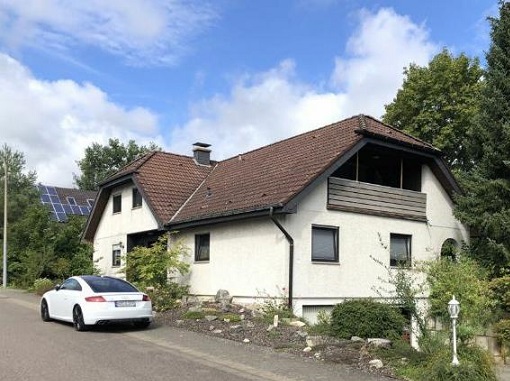 Mietverwaltung, Zweifamilienhaus in St. IngbertHassel